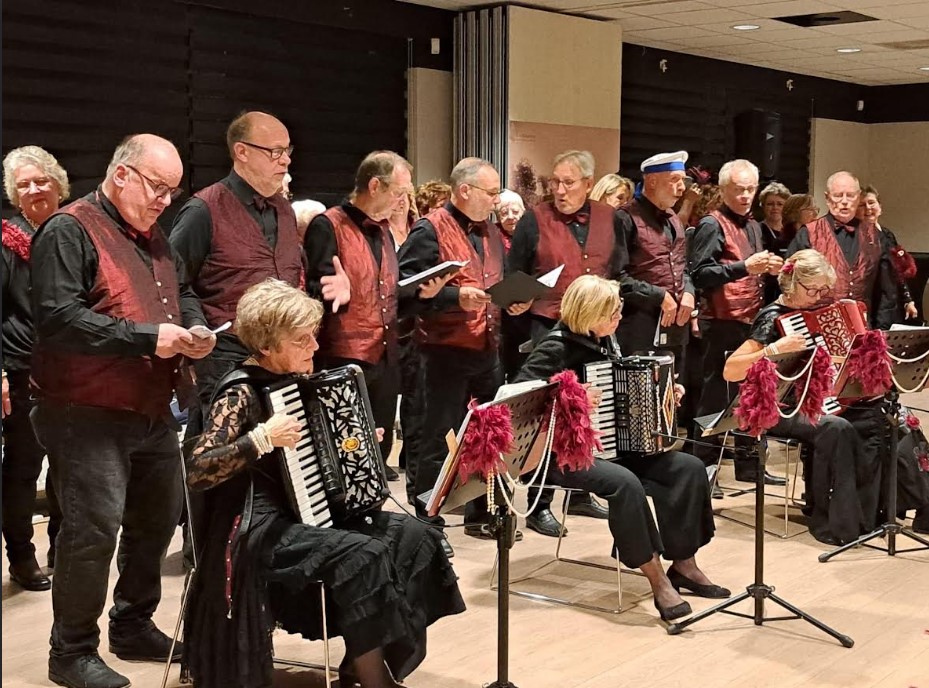 Koor met accordeonisten